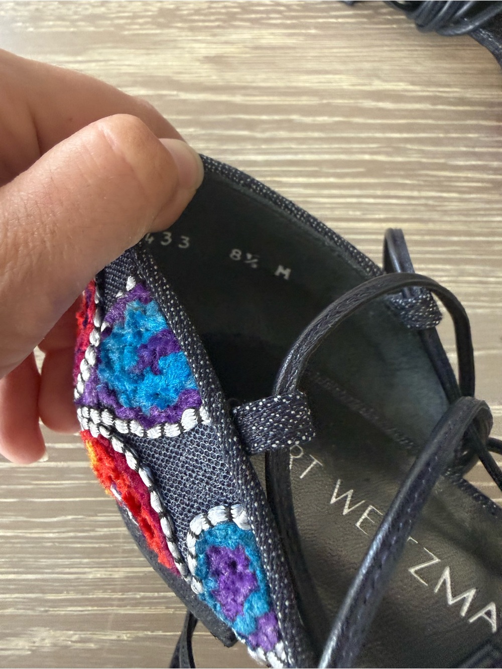 Stuart Weitzman Pointed Embroidered Lace-Up Flats size 8.5 - Picture 3 of 5
